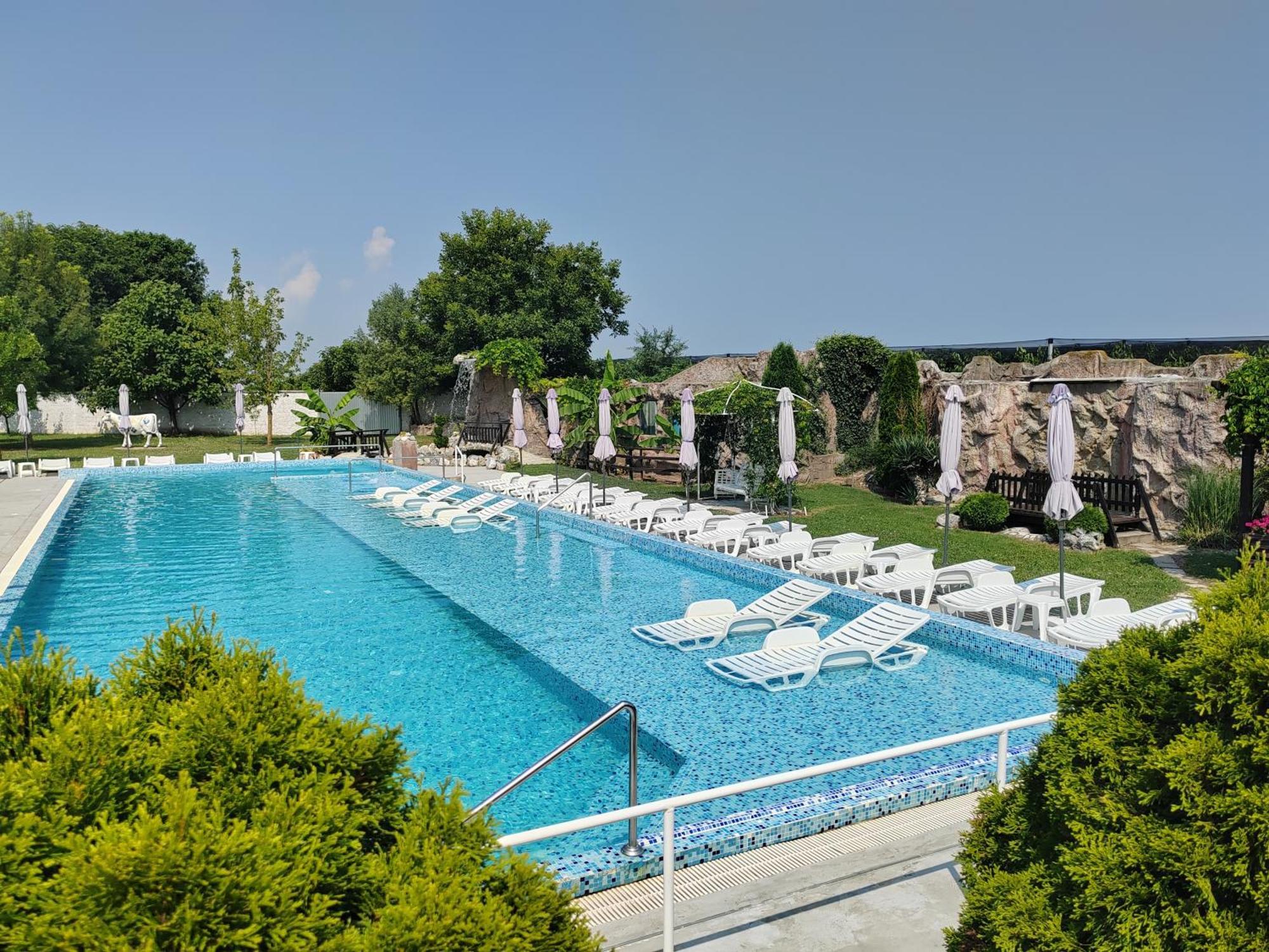 "Poseidon" Centar Apart otel Stari Banovci Dış mekan fotoğraf